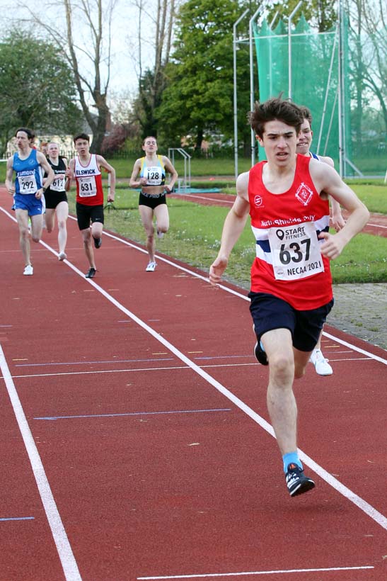 800 metres, 2021 North East Grand Prix No. 2, Monkton, Wednesday, May 19th. Photo: David T. Hewitson/Sports for All Pics